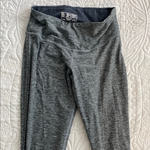 Kids Gray Leggings - Picture 1 of 1